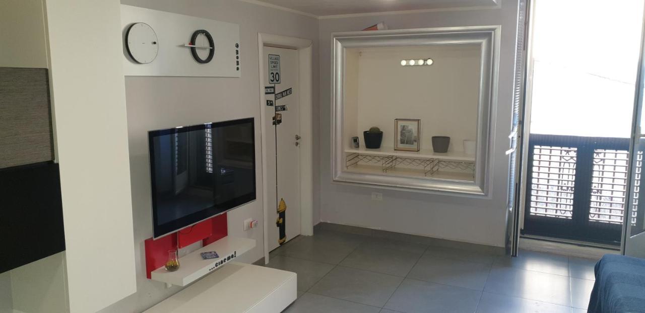Metro Casa Vacanze Brindisi Exterior foto